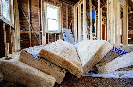 Fiberglass vs. Spray Foam: Which Is Best for Your Baltimore Home?