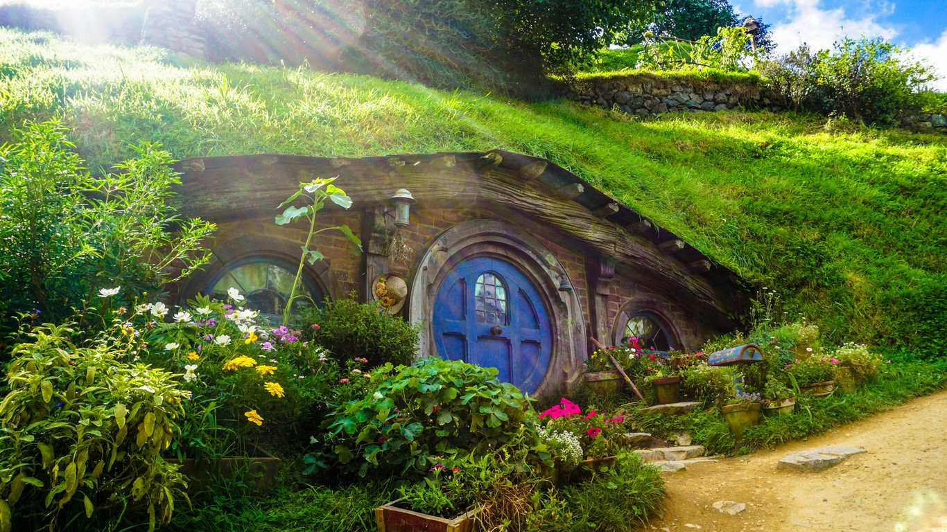 Private Tour Tham Quan Auckland – Waitomo Cave -   Hobbiton - Auckland (12 Hours)