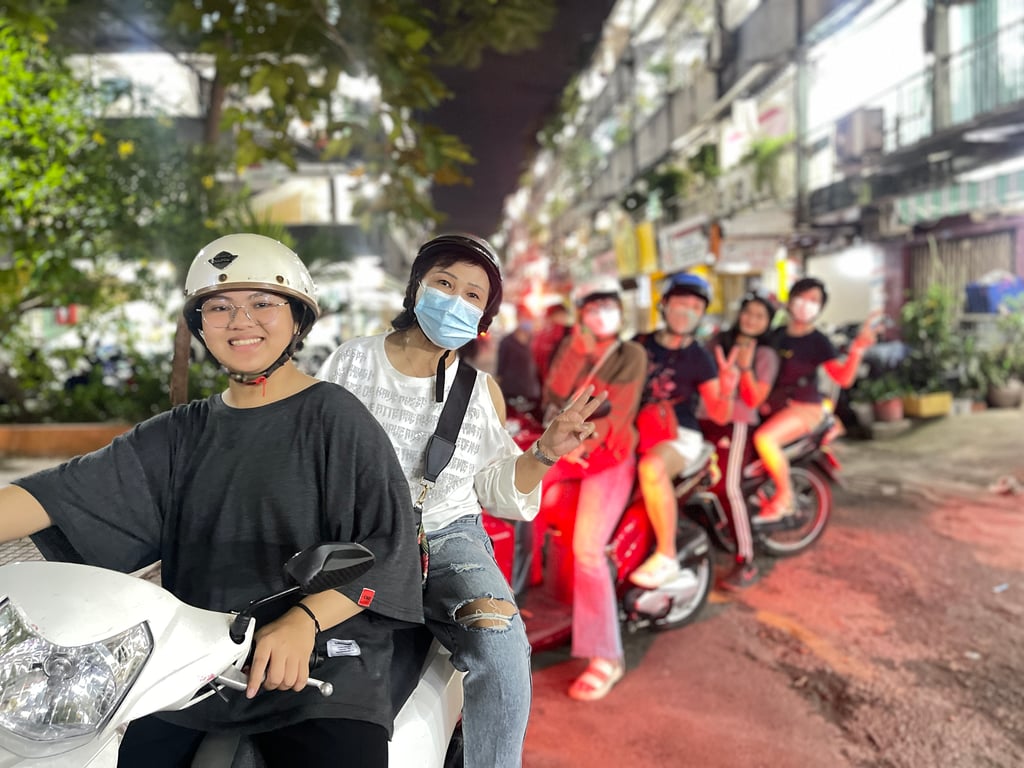 Iconic Saigon Chill Spots Tour By Motorbike