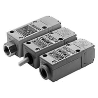 Allen-Bradley 802PR-XBAH1 Sensor, Inductive Proximity, Limit Switch Style, Shielded, 20-25-V AC/DC, 17 mm Sensing Distance, 2-wire AC/DC, Corrosion Resistant, TopSensing, ConduitStyle, 1/2 in.-14 NPT