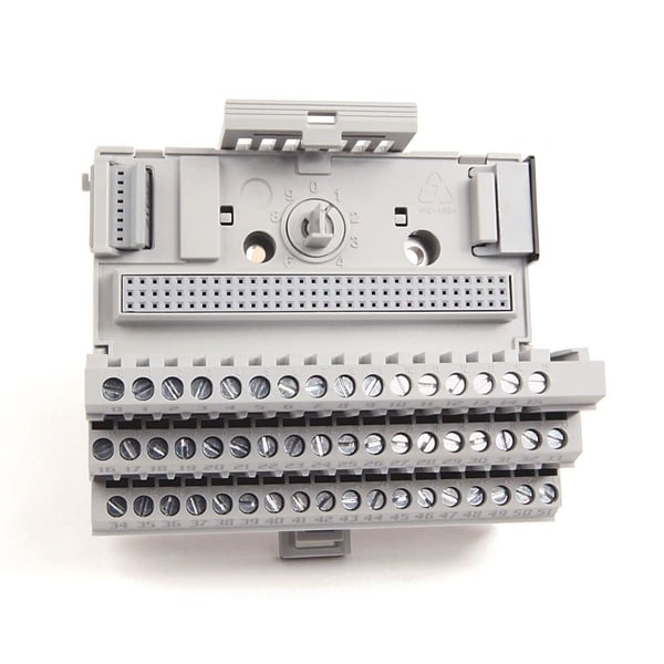 1794-TB3GKAllen-Bradley, 1794 Flex, Flex Ex, Flex XT I/O System, Terminal Base, 3-Wire Grounded, Screw Clamp - Conformally Coated