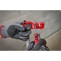 Milwaukee 48 22 1590 3