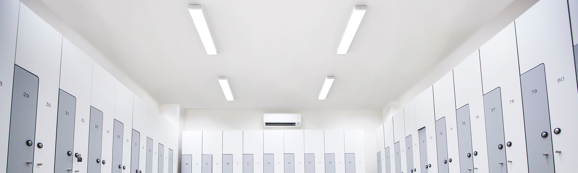 TRUN 48 ALO4 CMP 8SWW2 ZT MVOLT_Locker Room