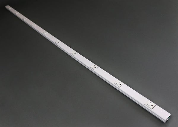 Wiremold® Plugmold® WH20GB506TR 2000 1-Circuit 3-Wire Multi-Outlet System, 5 ft L x 1-9/32 in W x 3/4 in H, 1 Channel, Steel