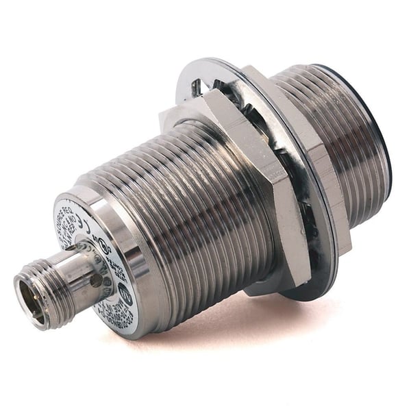872C-D15NP30-D4Allen-Bradley 872C-D15NP30-D4 Proximity Sensor, 3-Wire DC Standard Barrel, 30mm Diameter, Tubular:Nickel Plated BrassRectangular, Standard, 15mm Sensing Distance, Unshielded, N.O., Source (PNP) Output, Micro QD (DC)