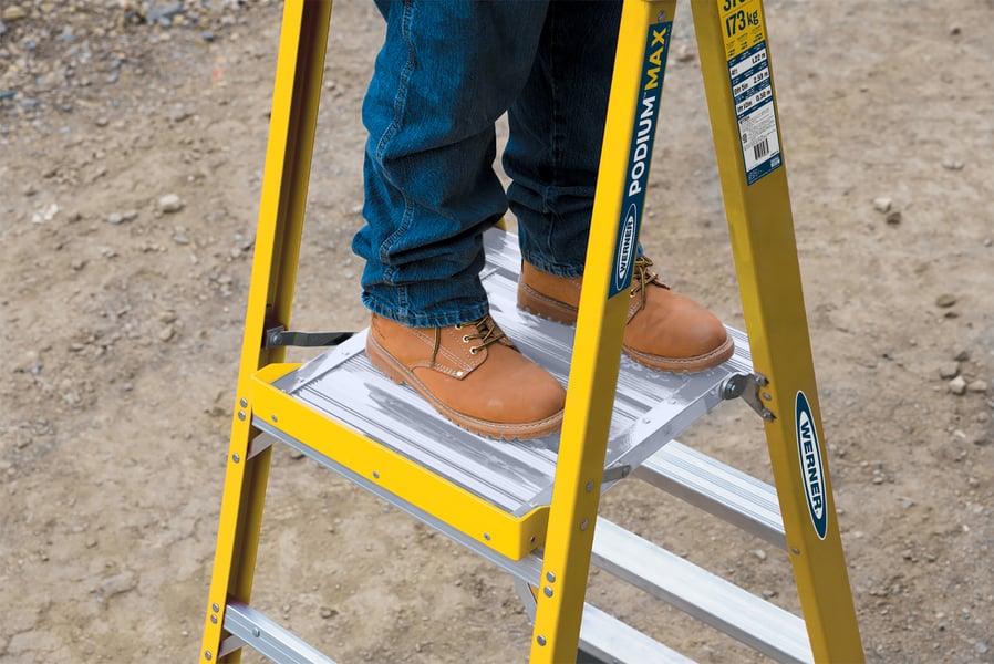 WERNER Fiberglass PODIUM Ladder Series Type IAA 375 LB