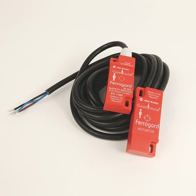 New AB* Factory 440N-Z21S26H Non Contact Switch SensaGuard Solid State New AB* Factory 440N-Z21S26H Non Contact Switch SensaGuard Solid State