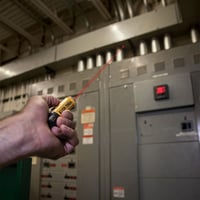 NCVT-5AKlein® NCVT-5A Dual Range Non-Contact Voltage Tester With Laser Pointer, 70 to 1000 VAC/12 to 1000 VAC Max Measurable