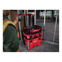 2950-20Milwaukee® M18™ PACKOUT™ 2950-20 Weather Resistant Cordless Radio, 18 V, Lithium-Ion Battery