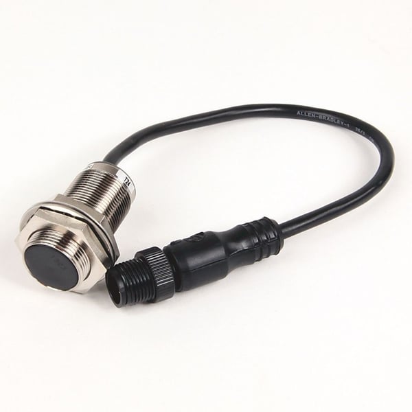 Allen-Bradley 872C-MH8BP18-D4 Proximity Sensor, 4-Wire DC Extended