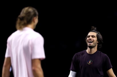 Alexander Zverev (L) & Carlos Alcaraz
