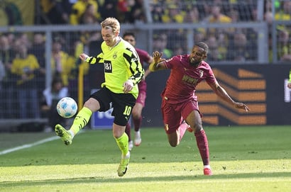 Augsburg vs Borussia Dortmund