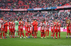 Bayern Munich kane celebrate allianz