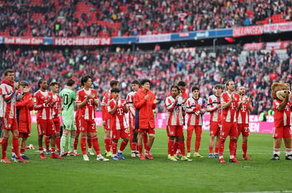 Bayern Munich kane celebrate allianz