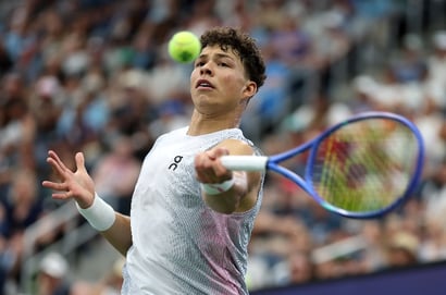 Ben Shelton vs Kamil Majchrzak Tips, Prediction & Live Stream - Over 23.5 games backed as Shelton continues injury comeback