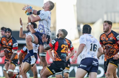 Chiefs vs Brumbies Predictions - Chiefs to win tight quarterfinal clash