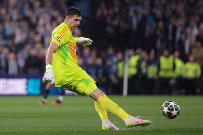 Emiliano Martinez of Aston Villa (Getty Images)