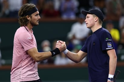 Jenson Brooksby Stefanos Tsitsipas