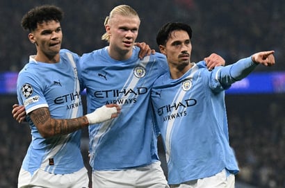 Man City uefa etihad celebrate