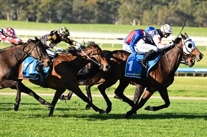 Racing at Kenilworth