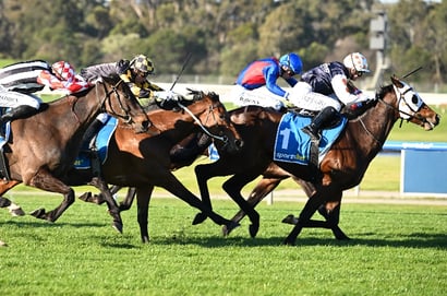 Racing at Vaal