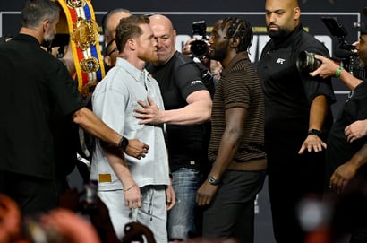 Canelo Alvarez vs Terence Crawford Fight Time, Live Stream & Predictions