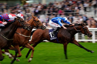 crown of oaks ascot