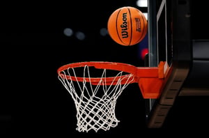 Michigan State vs UConn Predictions & Picks – Huskies To Edge Spartans In March Madness