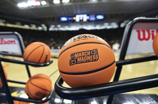 Arizona vs Michigan March Madness Promotion