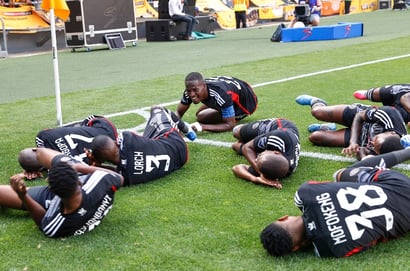 orlando pirates celebrate
