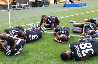 orlando pirates celebrate
