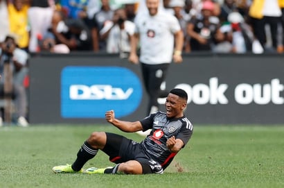 orlando pirates celebrate