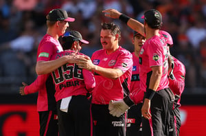 sydney sixers hobart hurricanes bbl tips