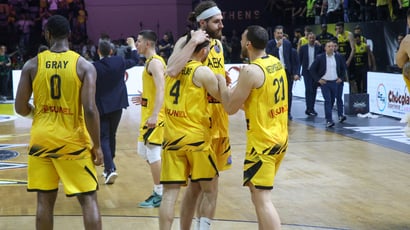 AEK Athens vs Mykonos Live Stream