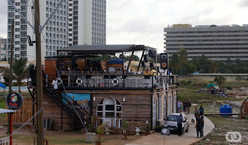 Restaurante Bom Apetite en el Paseo marítimo de 1 y 70 Foto: Jessica Dominguez