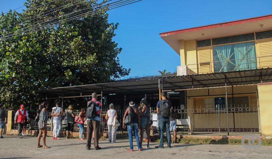 Consultoría Jurídica Internacional en Miramar, La Habana, 1ra y 22. Foto: Yandry Fernández.