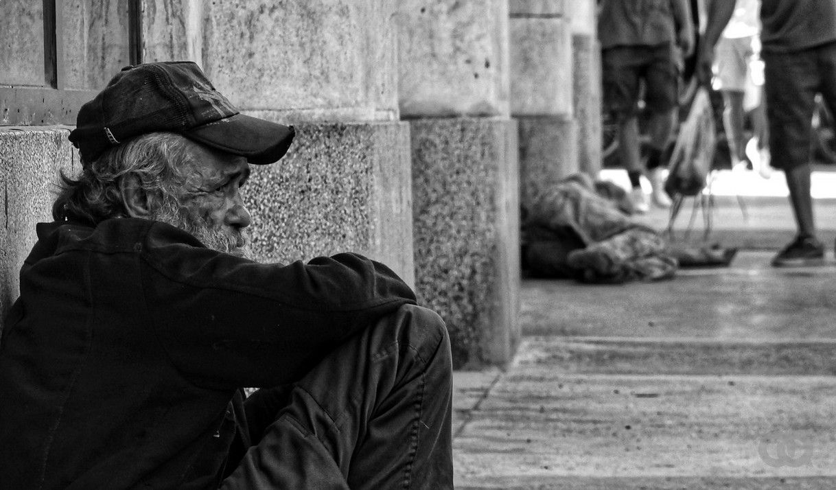 ancianos en situación de calle en cuba