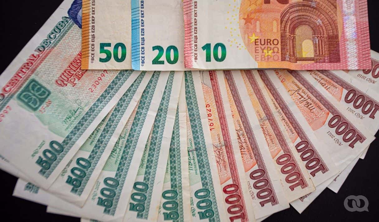 La desinformación como estrategia para bajar la tasa de cambio de divisas