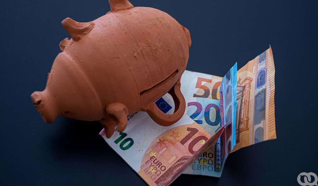 Esta es la cantidad de dinero que debes enviar a Cuba si quieres traer a tus padres a España