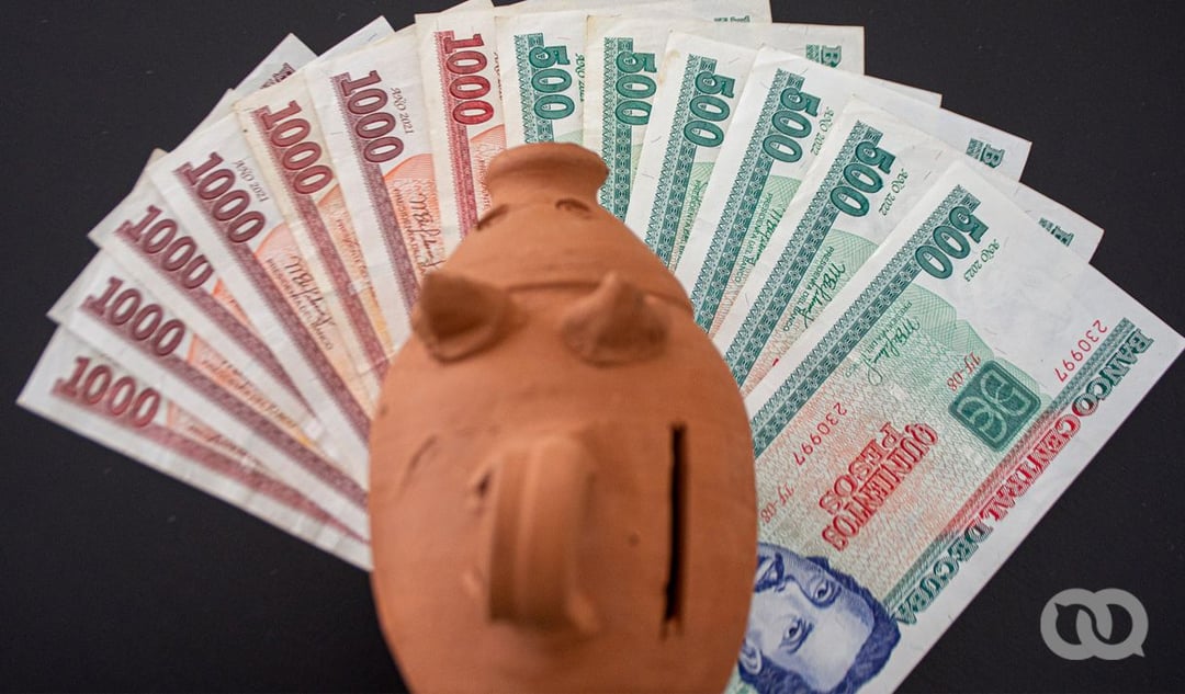 Precio del dólar en el mercado informal en Cuba hoy