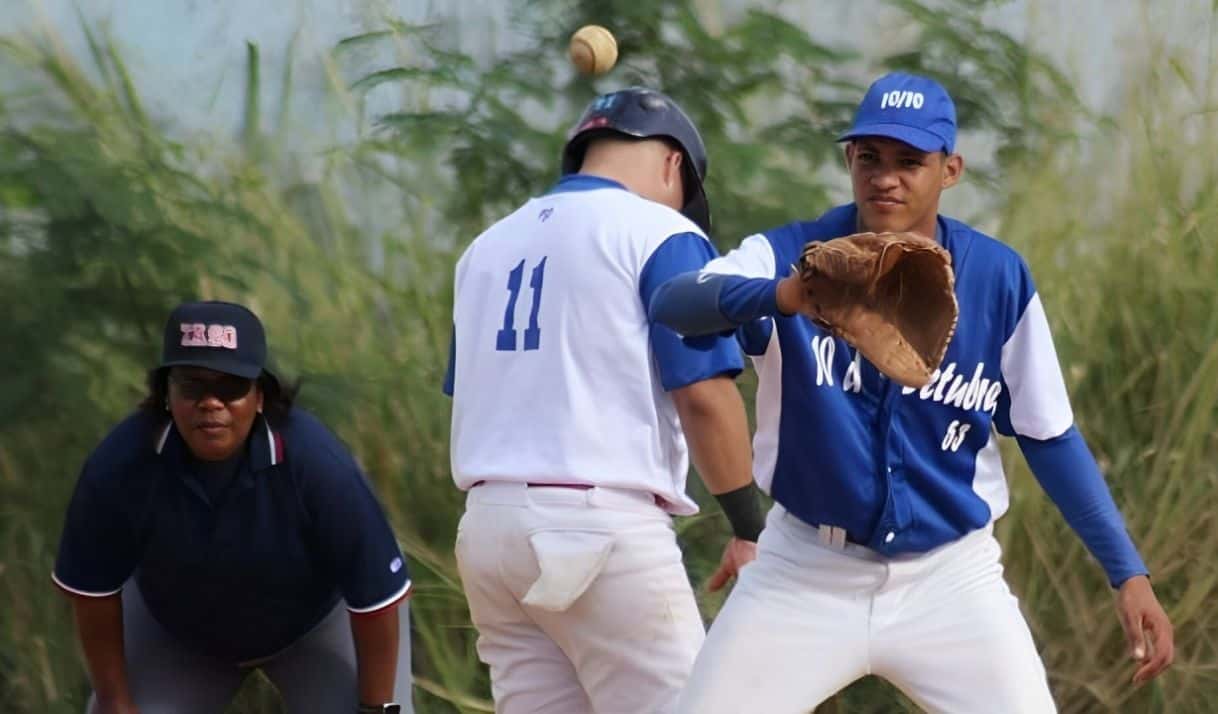 De «sayas o pantalones» en la pelota cubana