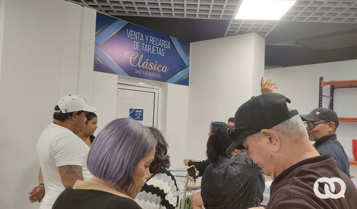 Mercados en dólares en Cuba: La tarjeta Clásica mató a la MLC
