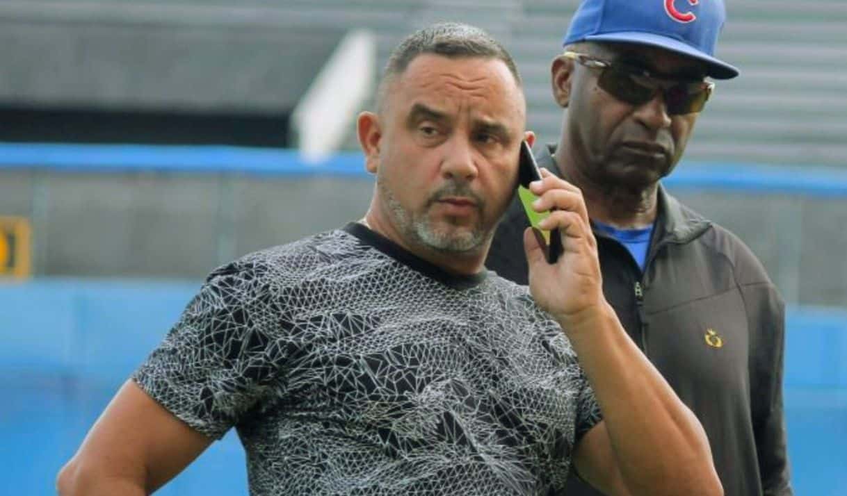 Eternamente, Pérez Pardo