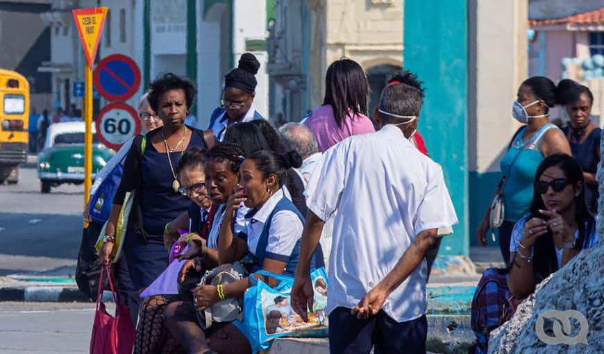 Esquina de 23 y Malecón en La Habana. Foto: Sadiel Mederos