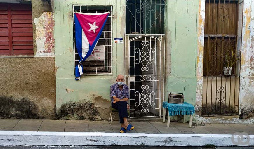 Los nasobucos, los funcionarios y las multas