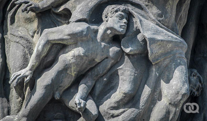 Detalle de estatua, La Habana, Cuba.