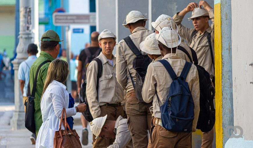 soldados diferidos del servicio militar no han sabido con certeza la fecha de su licenciamiento debido a la situación de la COVID-19 en Cuba