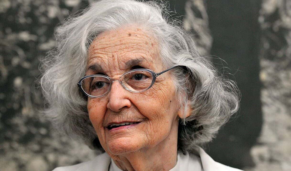 Fina García Marruz: Donde la luz no olvida