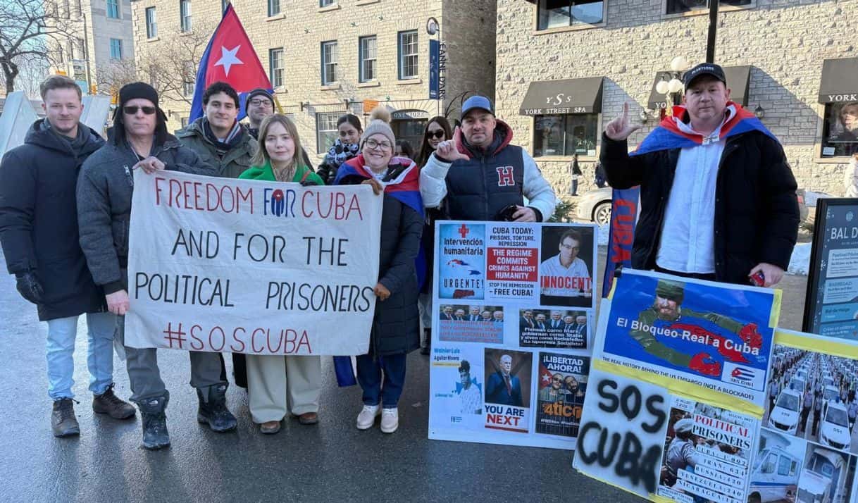 Integrantes de la Coalición Cubano-Canadiense. Foto: Facebook de la CCC
