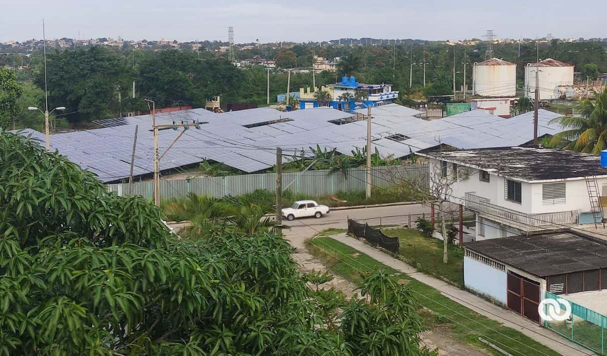 Cuba actualiza precios para financiar con dólares privados la generación solar: así funciona el mecanismo